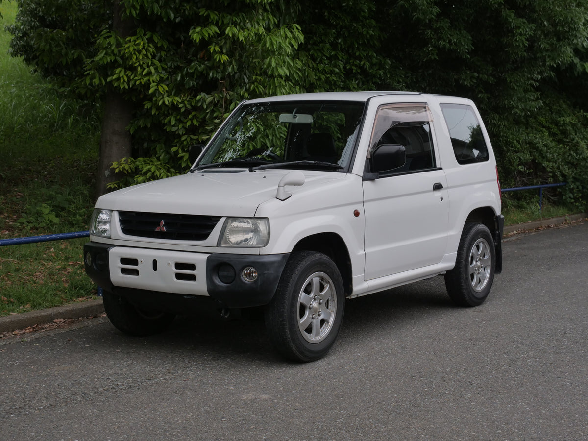 ミニカー Pajero mini FUJ046259.jpg